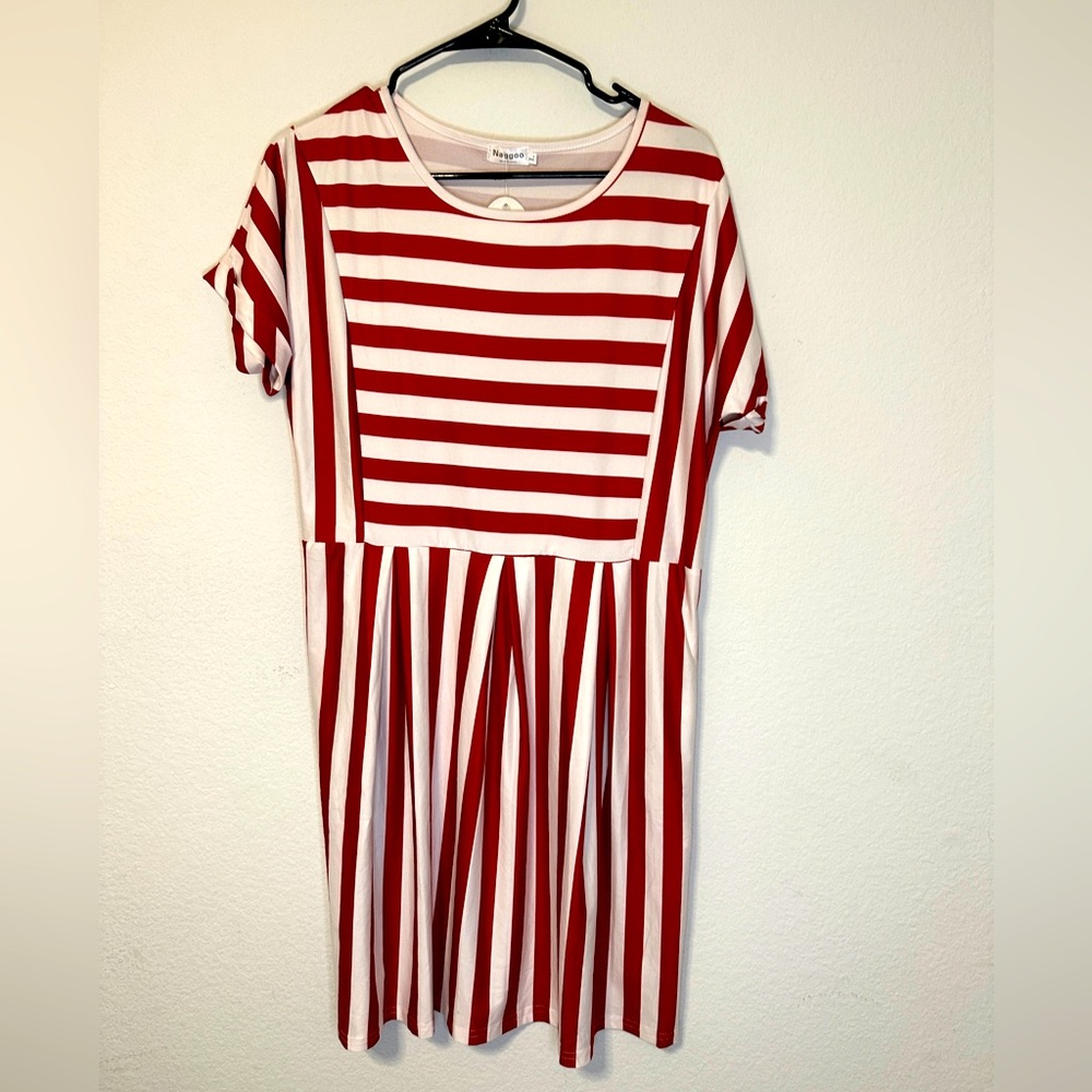 Naggoo Red/White Striped Stretchy Dress 🤍❤️